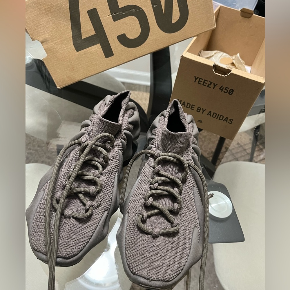 BRAND NEW Yeezy 450 Cinder Sneakers GX9662